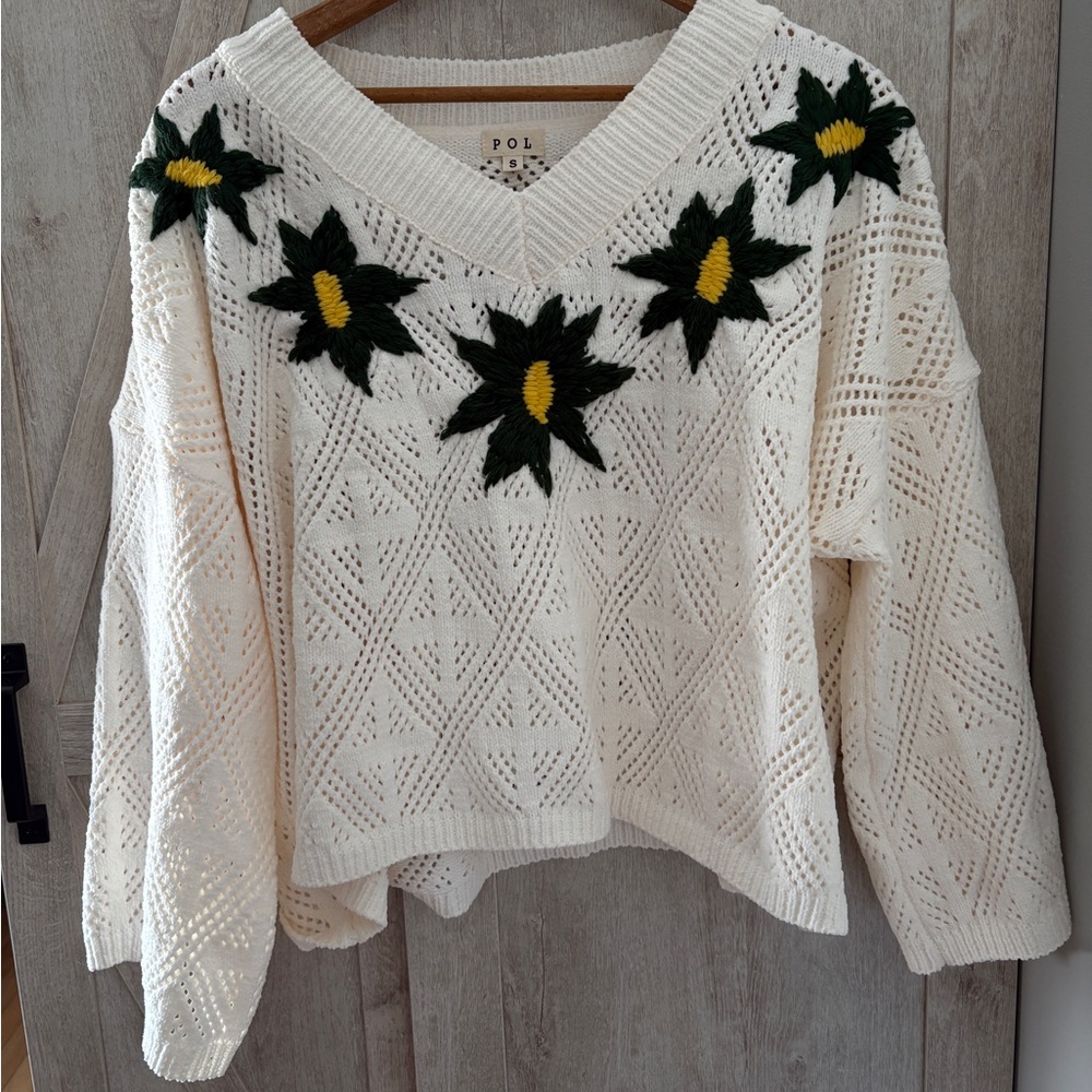 POL Women's Cream V-Neck Sweater with Green Floral Accents